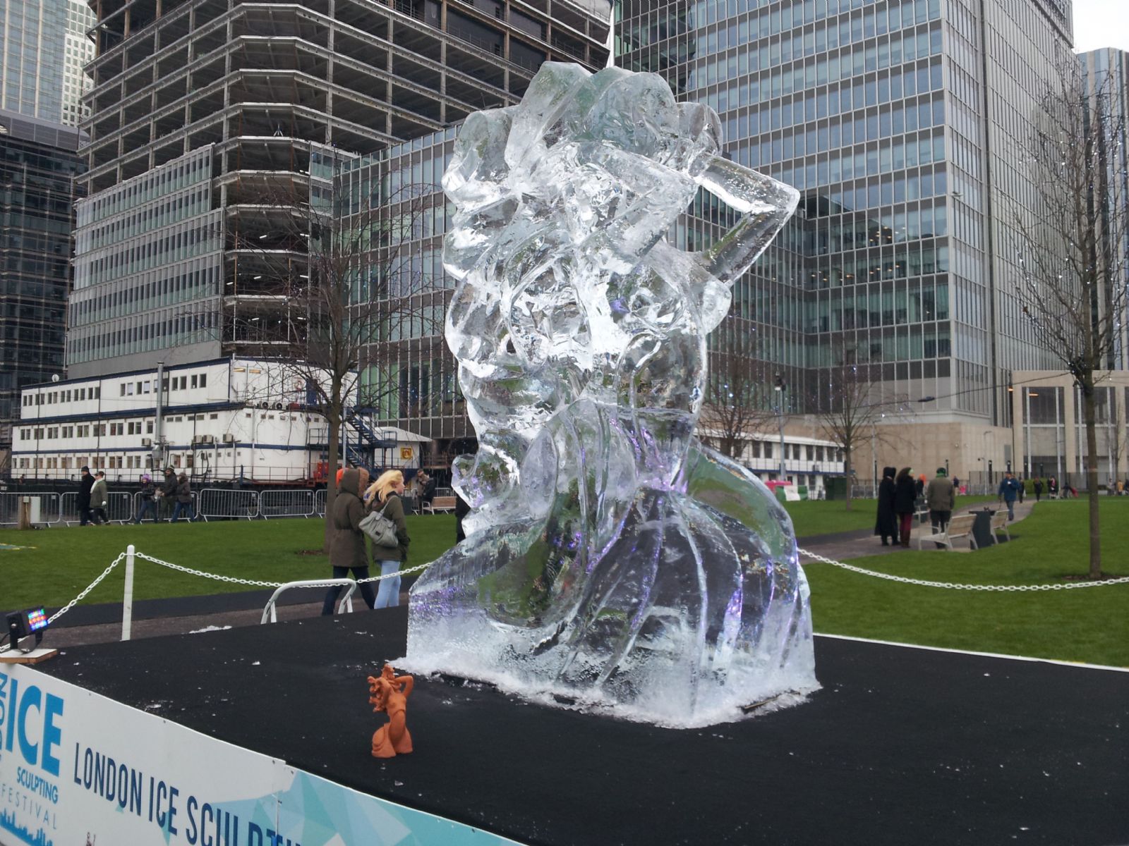 ICE SCULPTING